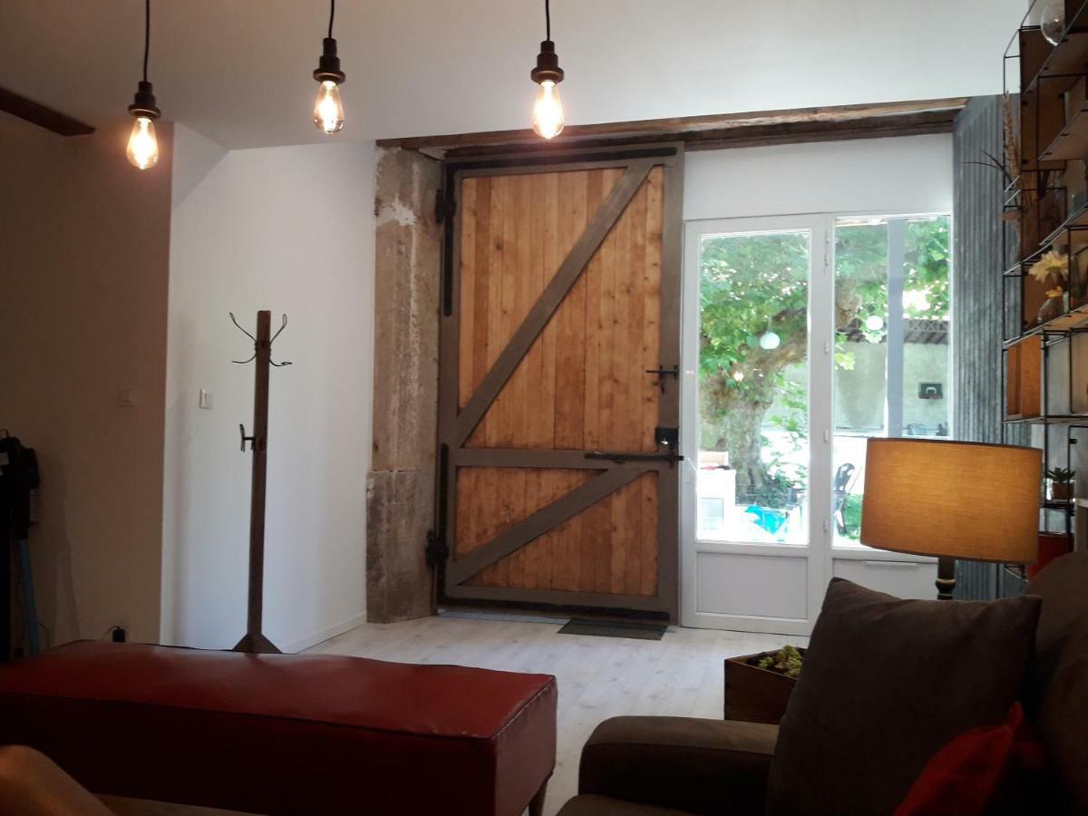 Le Relais Champetre Apartment Joux Luaran gambar